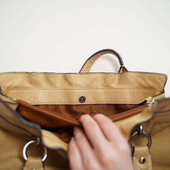 Vintage Coach "Penelope" Pebbled Shoulder Handbag - Picture 10 of 16